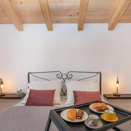 Holiday home Leana, A Beautiful Stone In A Tranquil Location *